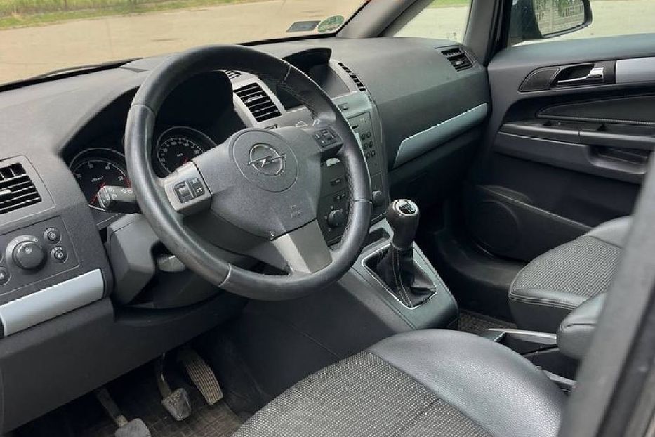 Продам Opel Zafira 2006 года в Ровно