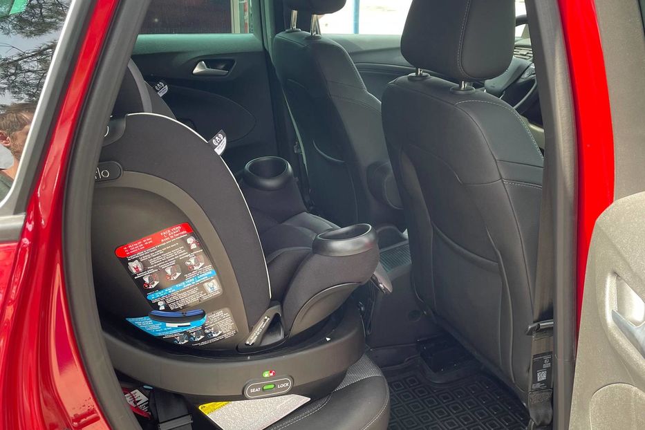 Продам Opel Crossland X Elegance 2024 года в Днепре