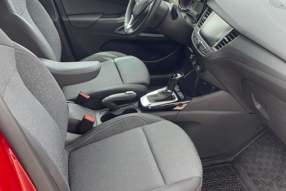 Продам Opel Crossland X Elegance 2024 года в Днепре