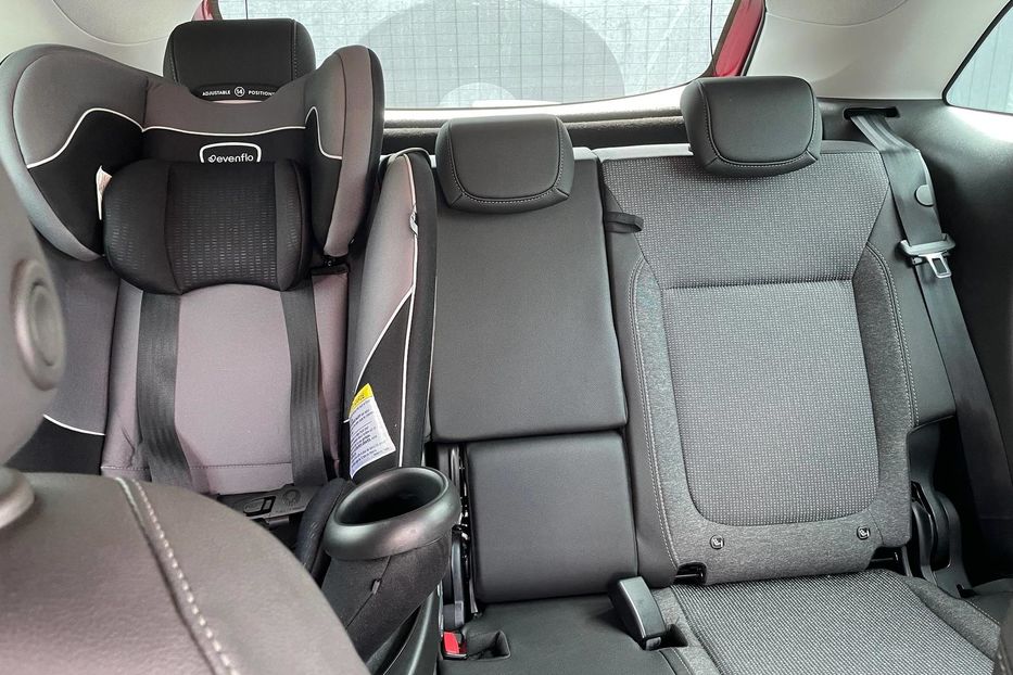 Продам Opel Crossland X Elegance 2024 года в Днепре