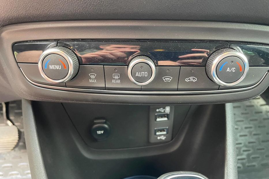 Продам Opel Crossland X Elegance 2024 года в Днепре