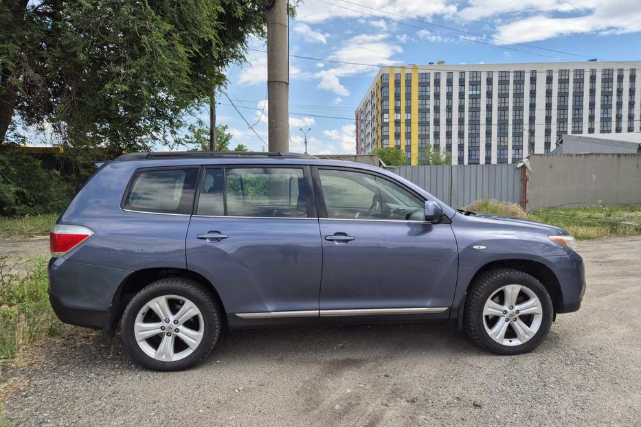 Продам Toyota Highlander 3.5 A/T Comfort, 5 місць 2011 года в Днепре