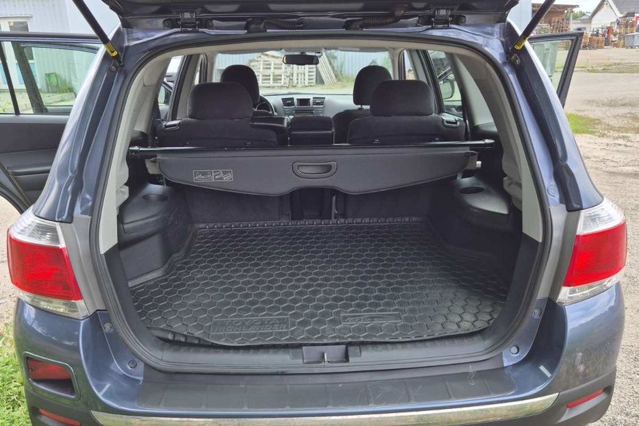 Продам Toyota Highlander 3.5 A/T Comfort, 5 місць 2011 года в Днепре