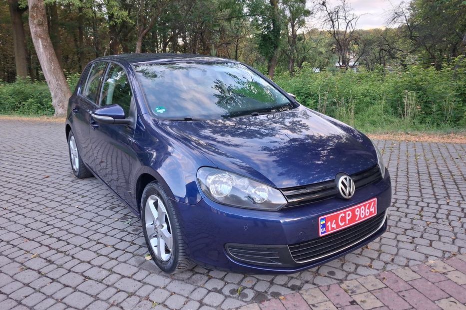 Продам Volkswagen Golf  VI 1.6 mpi trenline 2009 года в Львове