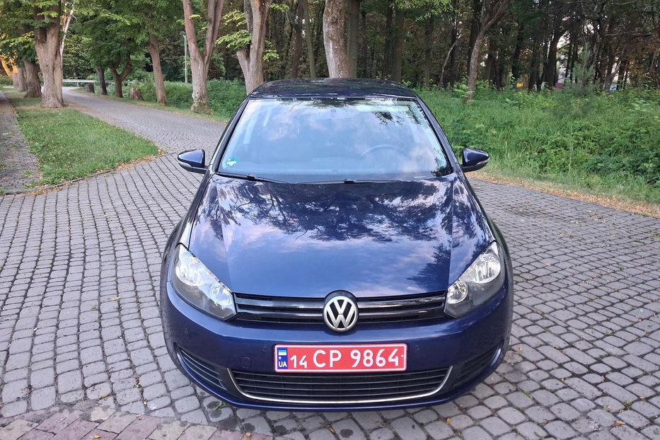 Продам Volkswagen Golf  VI 1.6 mpi trenline 2009 года в Львове