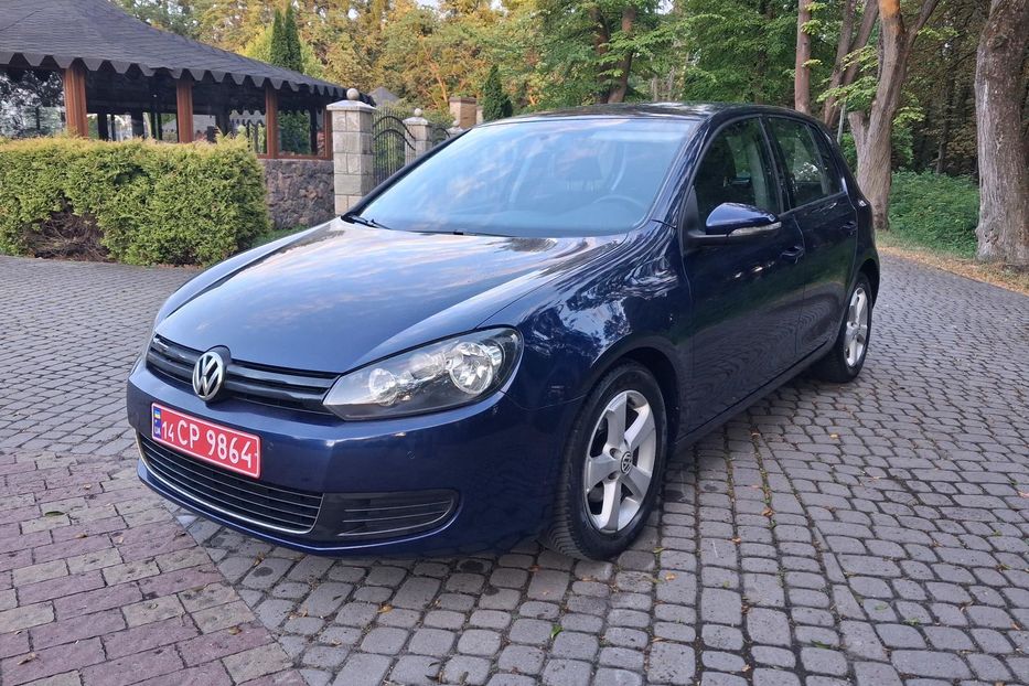 Продам Volkswagen Golf  VI 1.6 mpi trenline 2009 года в Львове