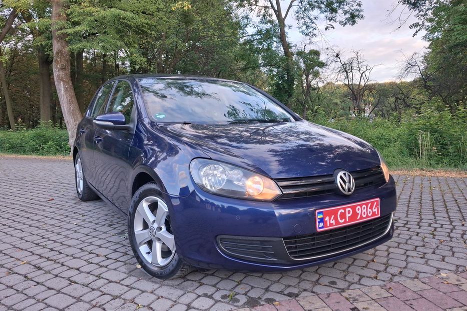 Продам Volkswagen Golf  VI 1.6 mpi trenline 2009 года в Львове