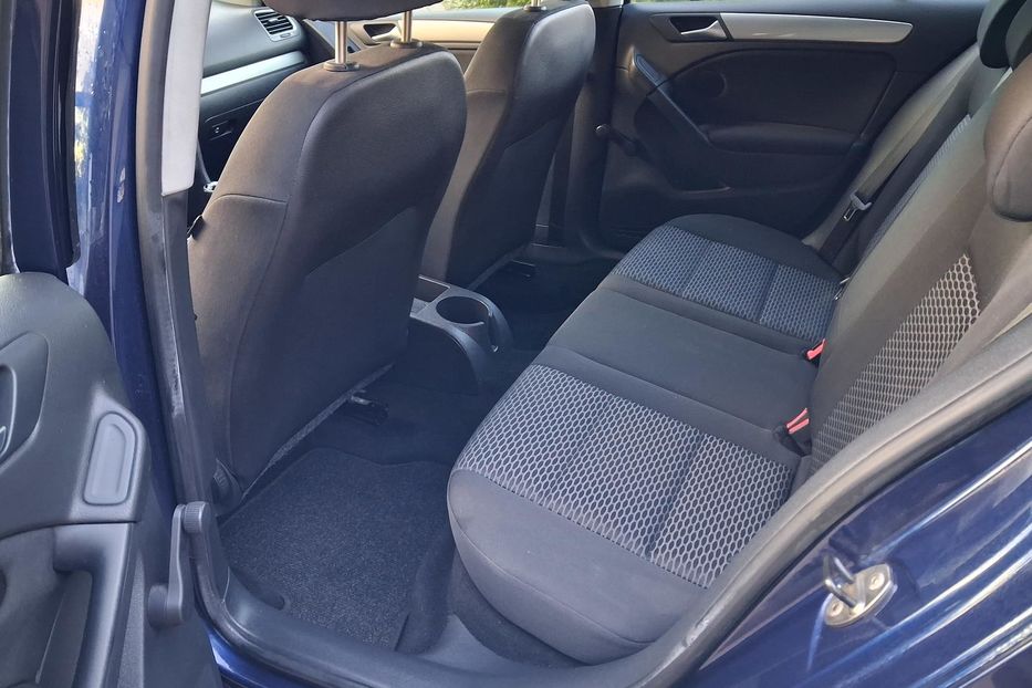 Продам Volkswagen Golf  VI 1.6 mpi trenline 2009 года в Львове