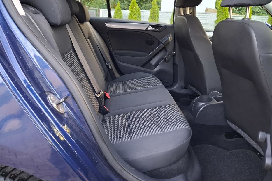 Продам Volkswagen Golf  VI 1.6 mpi trenline 2009 года в Львове