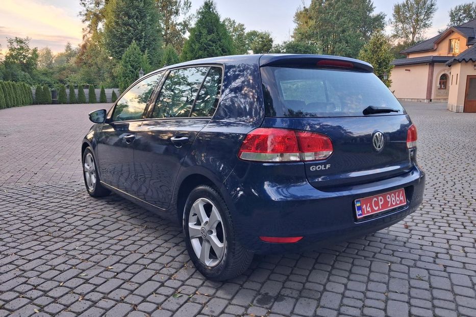 Продам Volkswagen Golf  VI 1.6 mpi trenline 2009 года в Львове