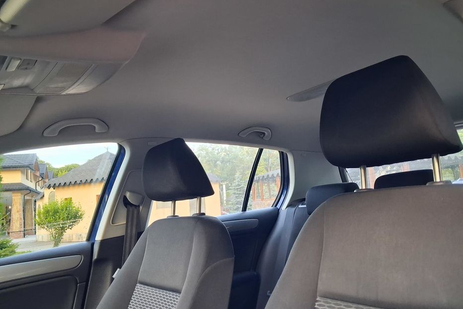 Продам Volkswagen Golf  VI 1.6 mpi trenline 2009 года в Львове