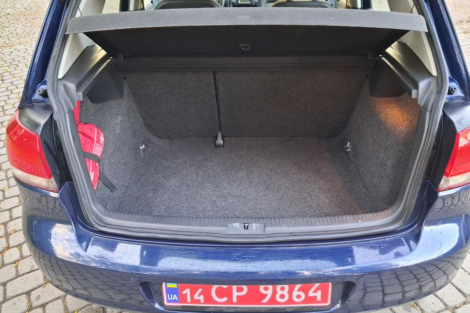Продам Volkswagen Golf  VI 1.6 mpi trenline 2009 года в Львове