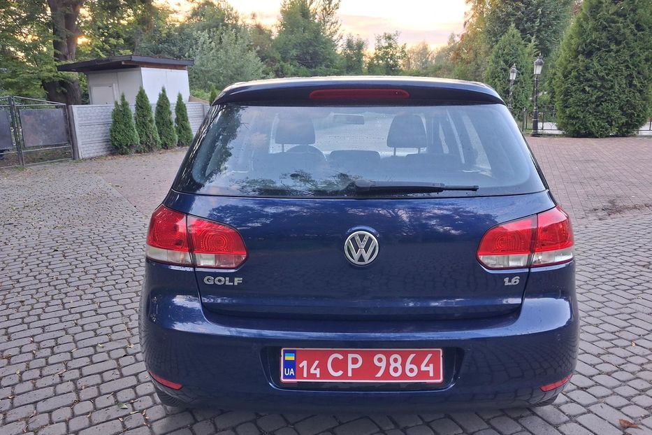 Продам Volkswagen Golf  VI 1.6 mpi trenline 2009 года в Львове