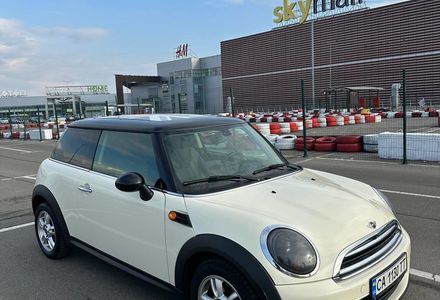 Продам MINI Cooper 2013 года в Киеве