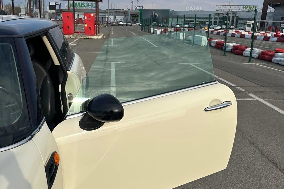 Продам MINI Cooper 2013 года в Киеве