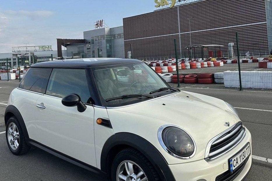 Продам MINI Cooper 2013 года в Киеве
