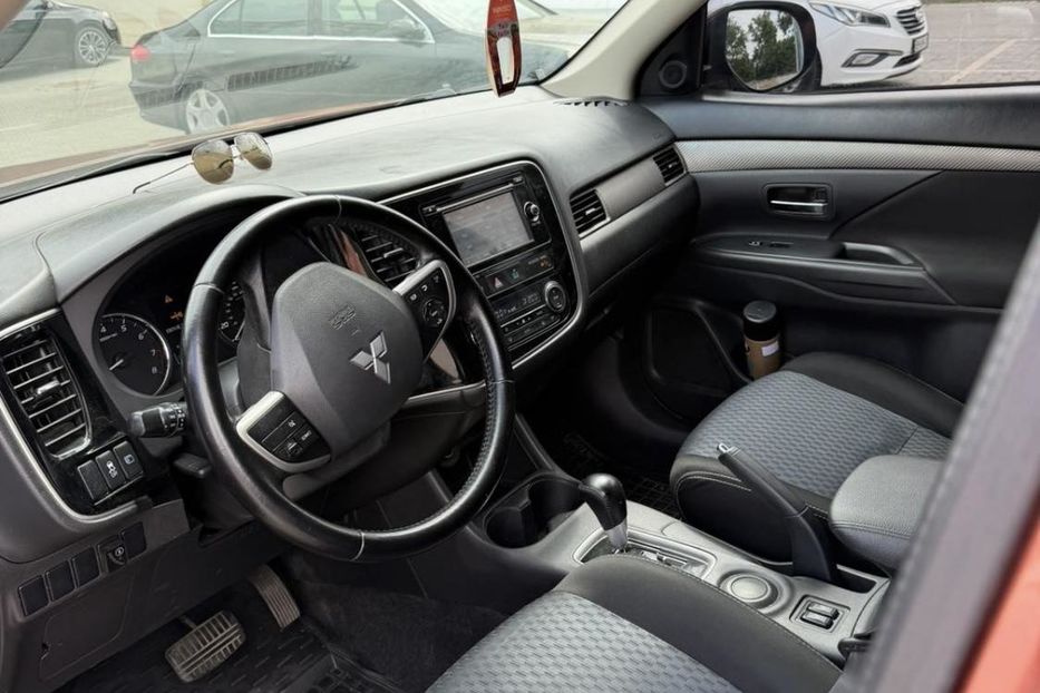 Продам Mitsubishi Outlander газ/бензин  7 місць 2013 года в Одессе