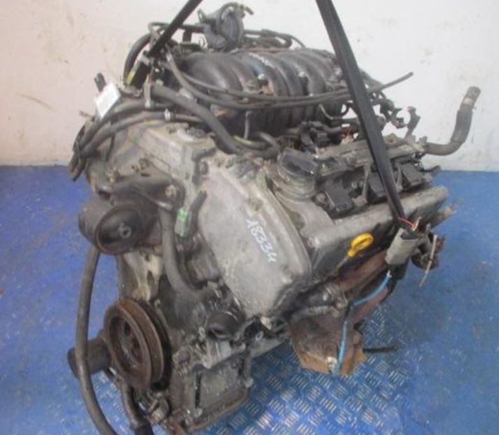 Продам Nissan Maxima Запчасти,разбор. 2000 года в Киеве