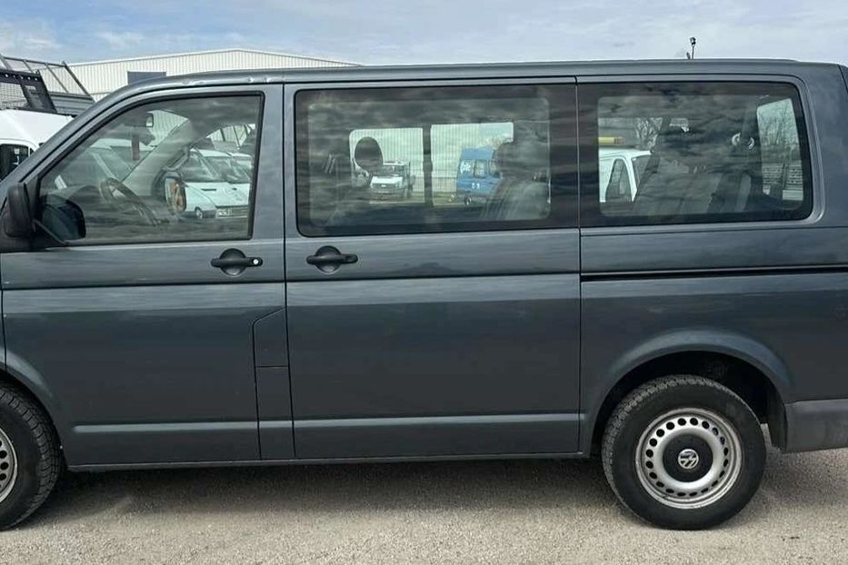Продам Volkswagen T5 (Transporter) пасс. 2007 года в Днепре