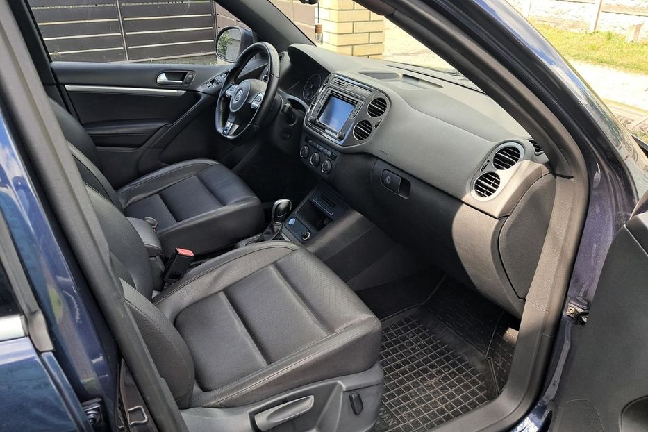 Продам Volkswagen Tiguan 2,0 ТСІ  R - line 2016 года в Черкассах