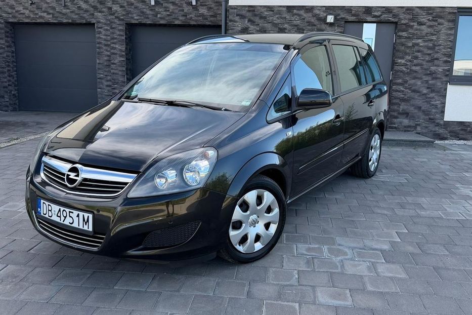 Продам Opel Zafira 2011 года в г. Павлоград, Днепропетровская область