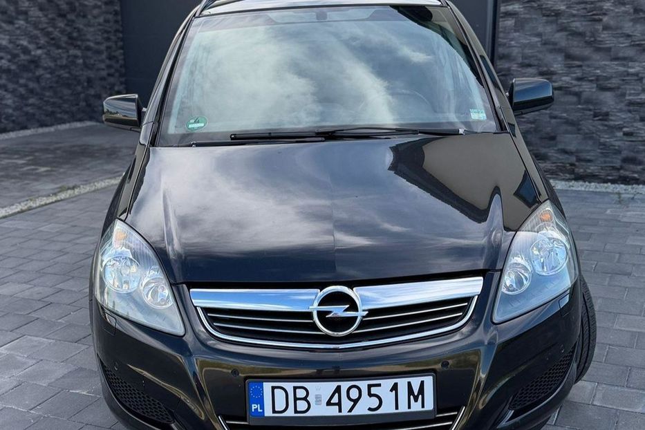 Продам Opel Zafira 2011 года в г. Павлоград, Днепропетровская область