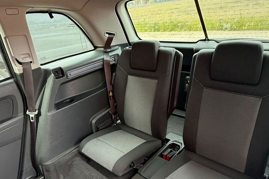 Продам Opel Zafira 2011 года в г. Павлоград, Днепропетровская область