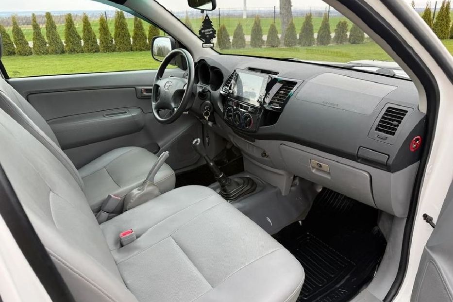 Продам Toyota Hilux 2008 года в Сумах