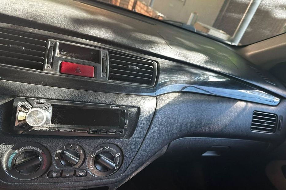 Продам Mitsubishi Lancer 2003 года в Запорожье