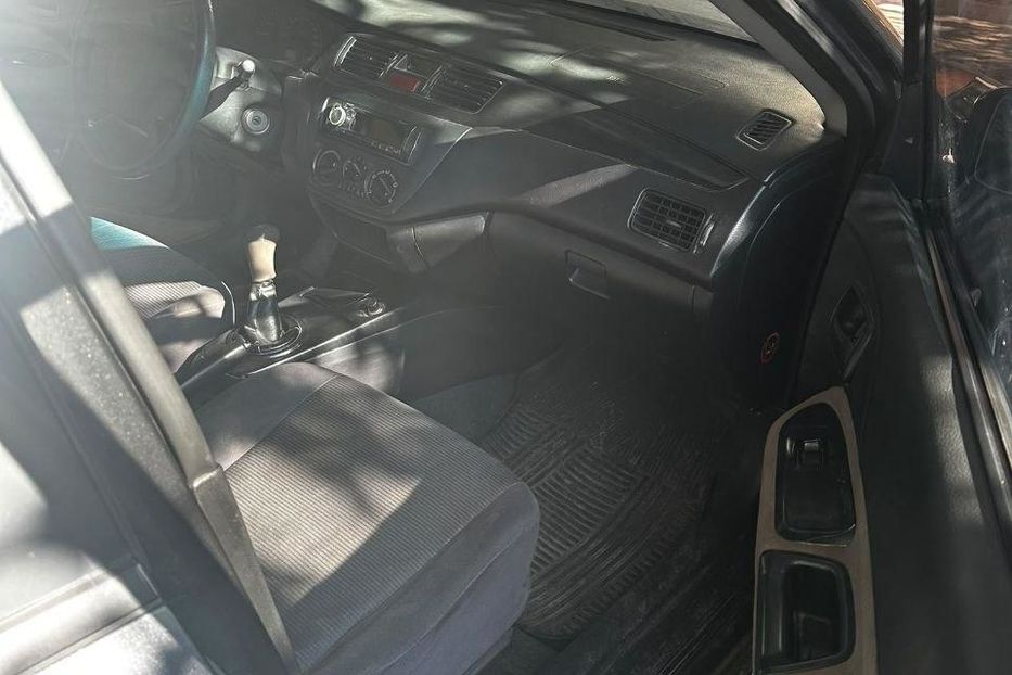 Продам Mitsubishi Lancer 2003 года в Запорожье