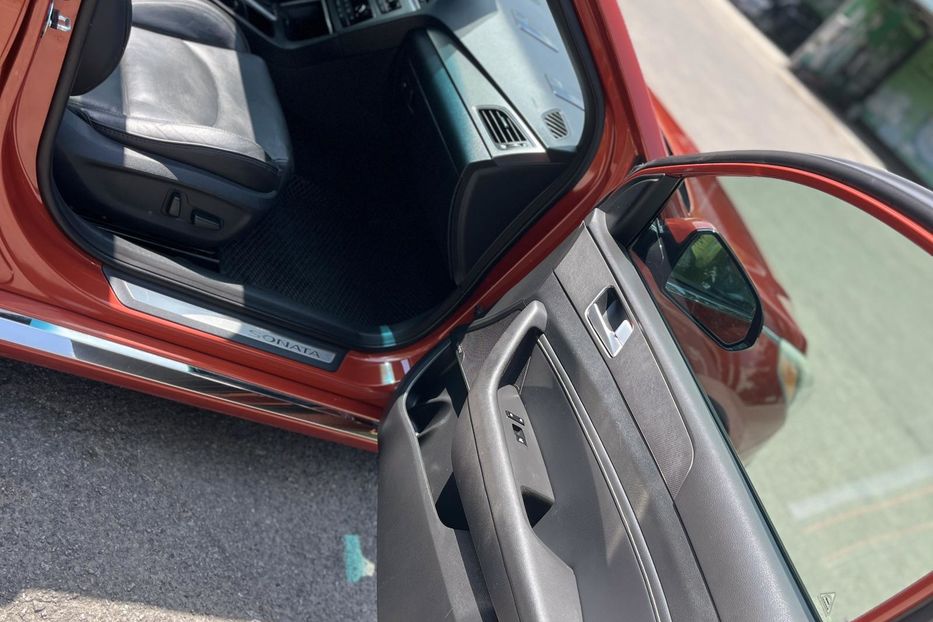 Продам Hyundai Sonata LF 2015 года в Запорожье