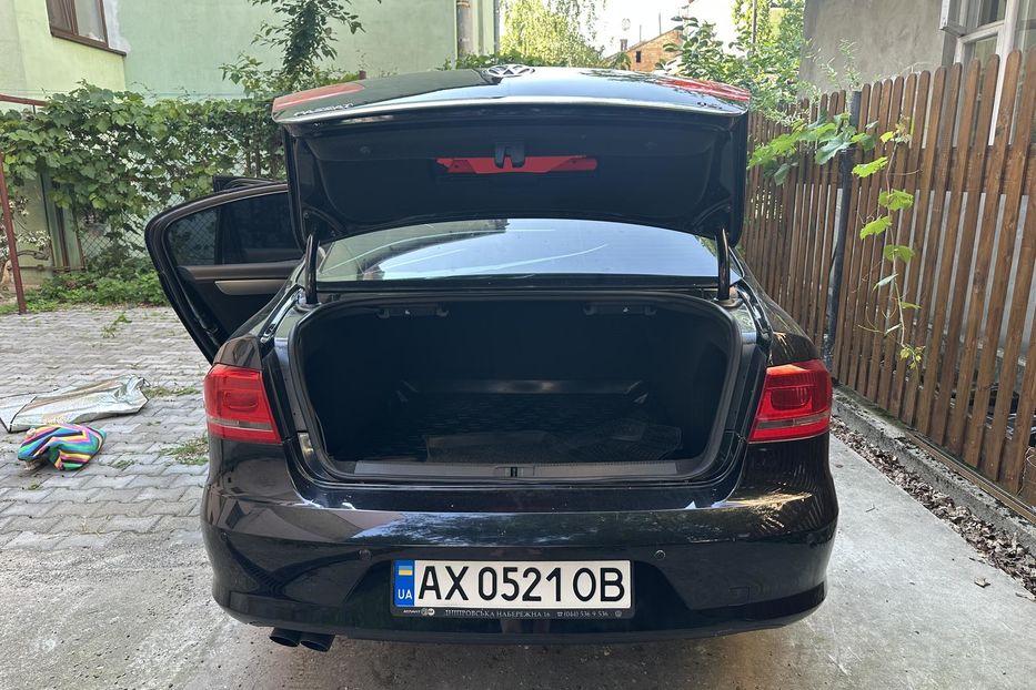Продам Volkswagen Passat B7 2012 года в Черновцах