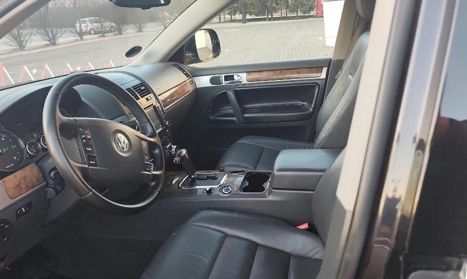 Продам Volkswagen Touareg 2008 года в г. Павлоград, Днепропетровская область