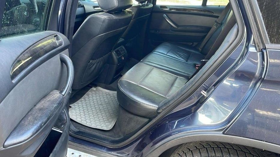 Продам BMW X5 2004 года в Сумах