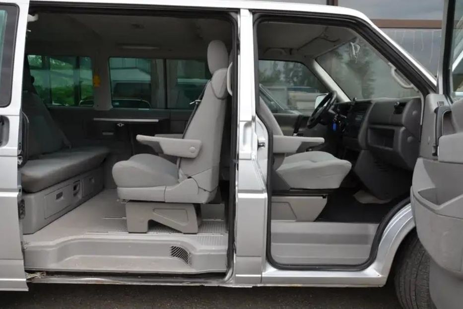 Продам Volkswagen T4 (Transporter) пасс. 2002 года в Харькове