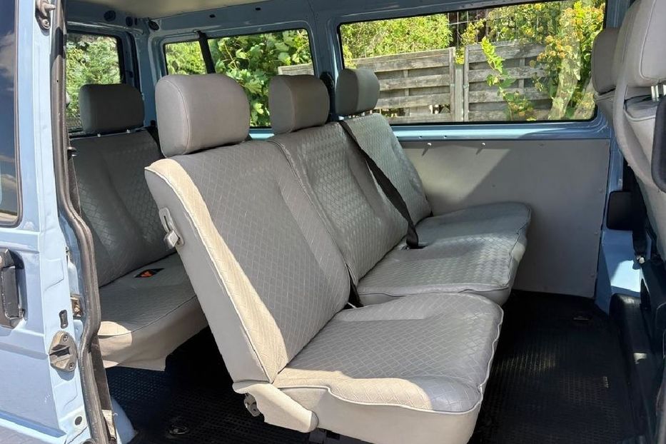 Продам Volkswagen T4 (Transporter) пасс. 2000 года в Запорожье