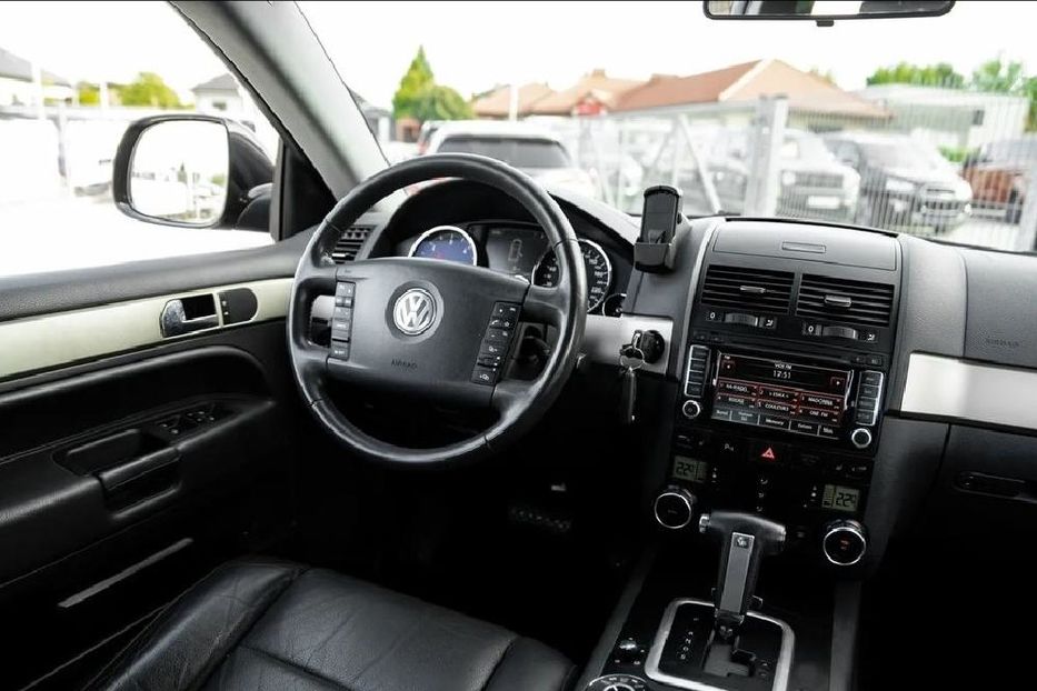 Продам Volkswagen Touareg 2009 года в г. Изюм, Харьковская область