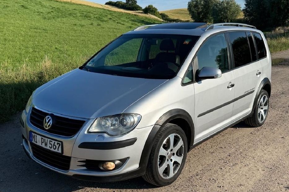 Продам Volkswagen Touran 2006 года в Киеве