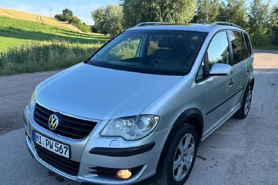 Продам Volkswagen Touran 2006 года в Киеве
