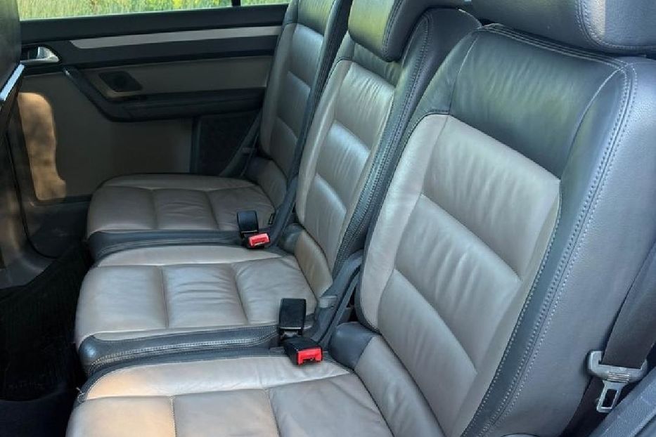 Продам Volkswagen Touran 2006 года в Киеве