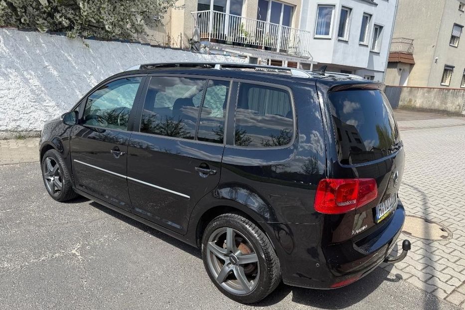 Продам Volkswagen Touran 2012 года в г. Павлоград, Днепропетровская область