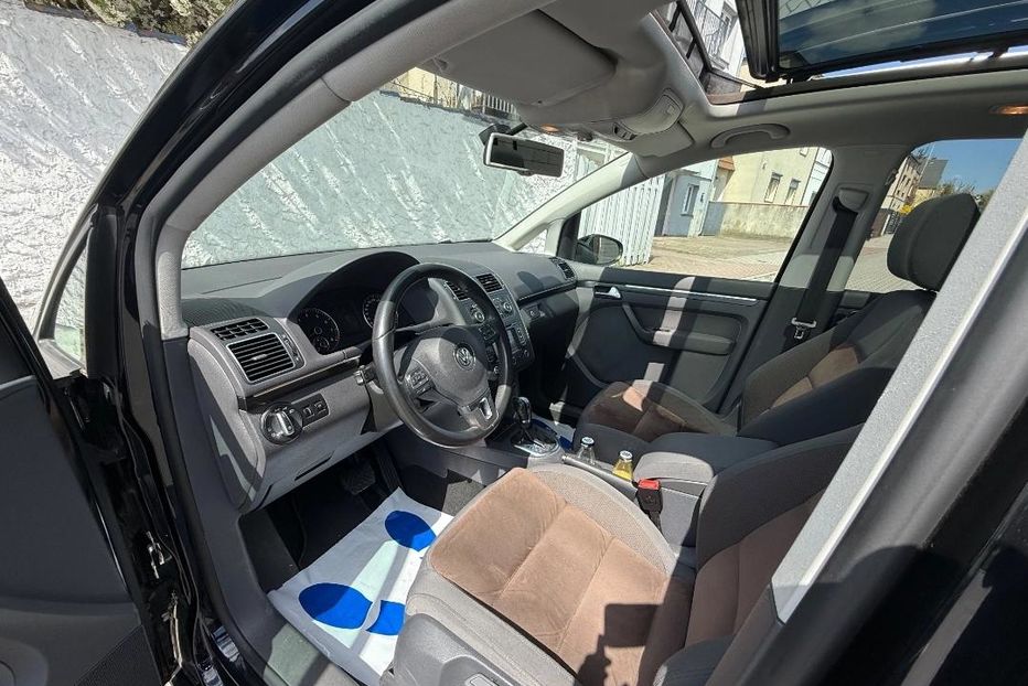 Продам Volkswagen Touran 2012 года в г. Павлоград, Днепропетровская область