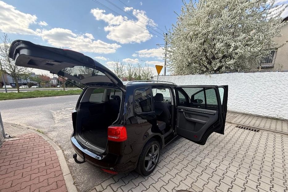 Продам Volkswagen Touran 2012 года в г. Павлоград, Днепропетровская область