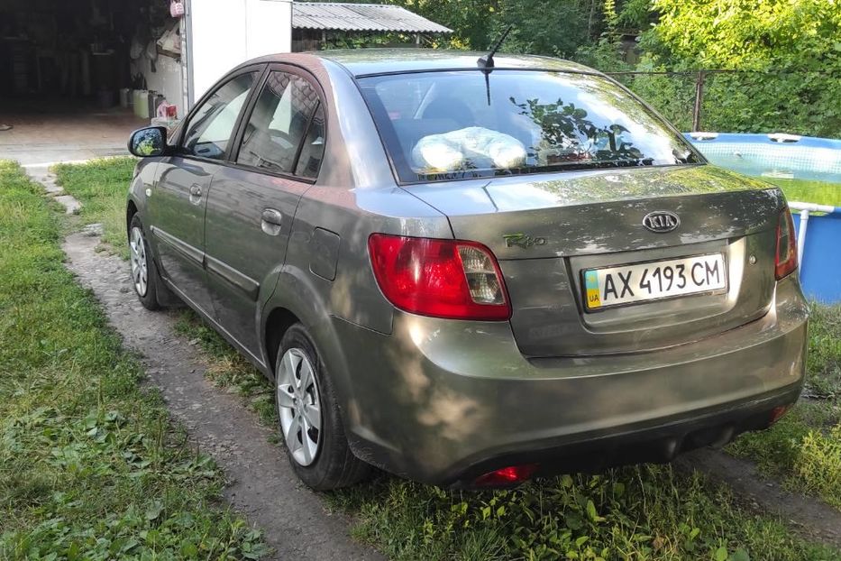 Продам Kia Rio 2JB 2011 года в Харькове