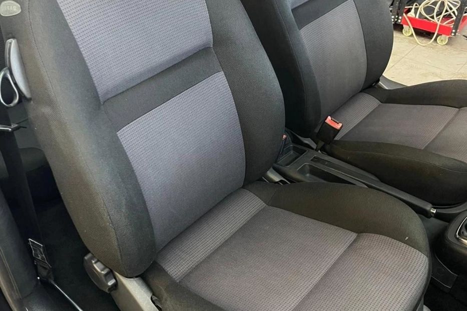 Продам Volkswagen Golf IV 2001 года в г. Павлоград, Днепропетровская область