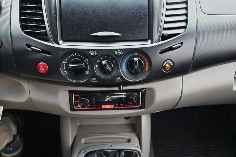 Продам Mitsubishi L 200 2008 года в г. Павлоград, Днепропетровская область