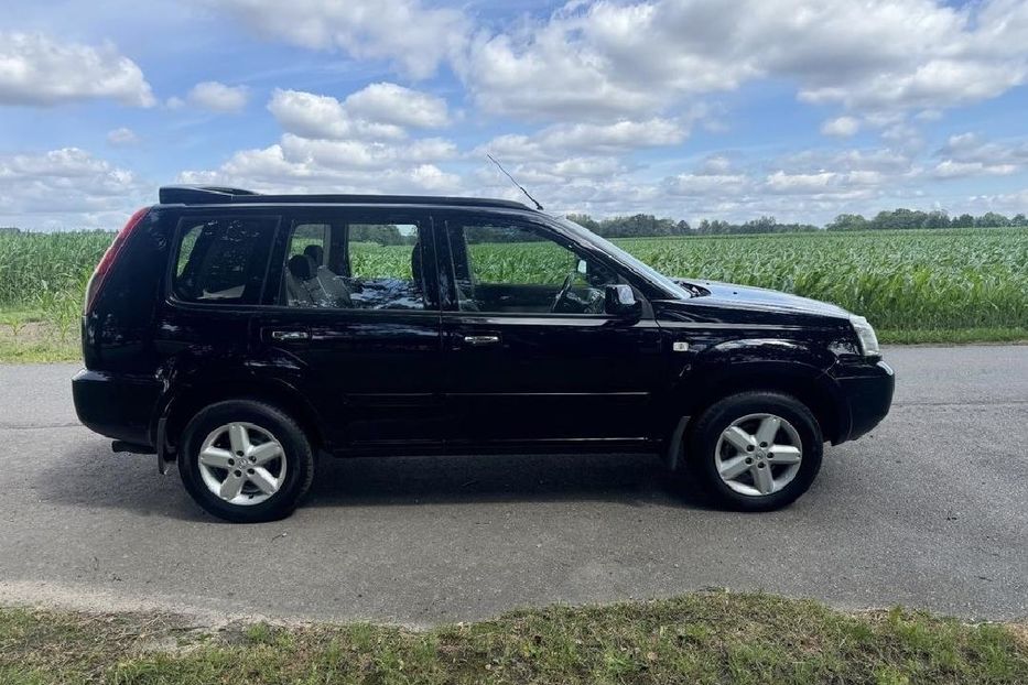 Продам Nissan X-Trail 2005 года в г. Чугуев, Харьковская область