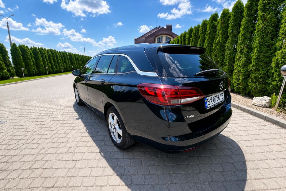 Продам Opel Astra K 2017 года в г. Дунаевцы, Хмельницкая область