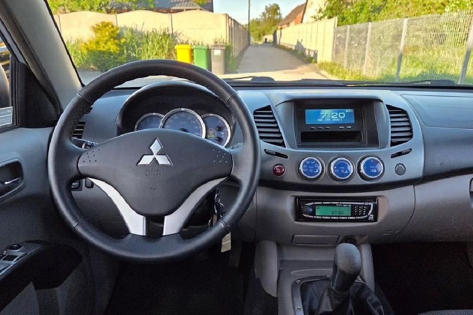 Продам Mitsubishi L 200 2006 года в Запорожье