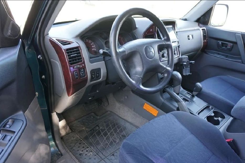 Продам Mitsubishi Pajero 2003 года в Харькове